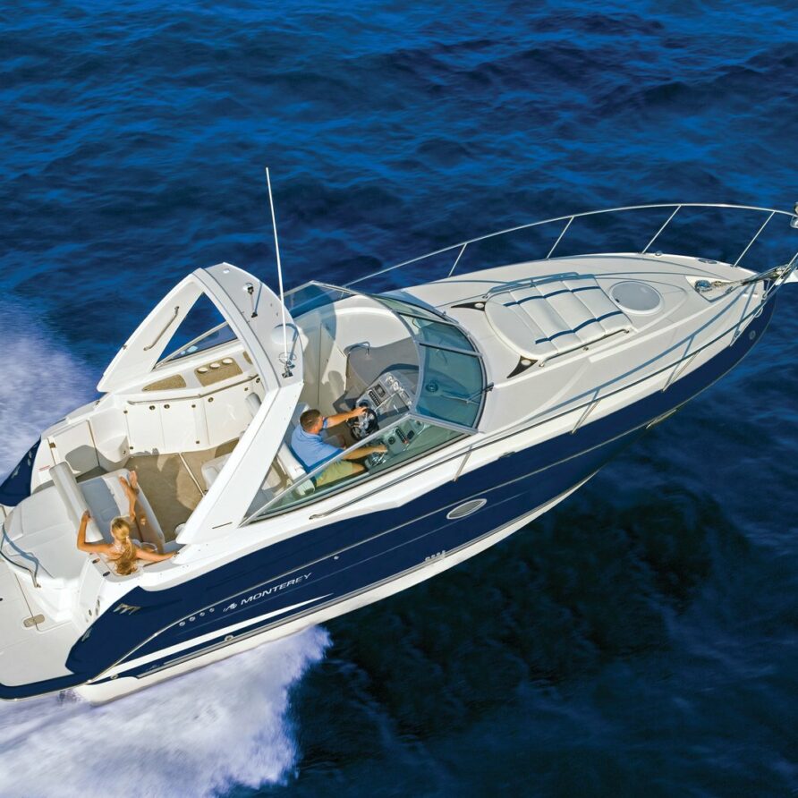 Прогулка на катера Monterey 315